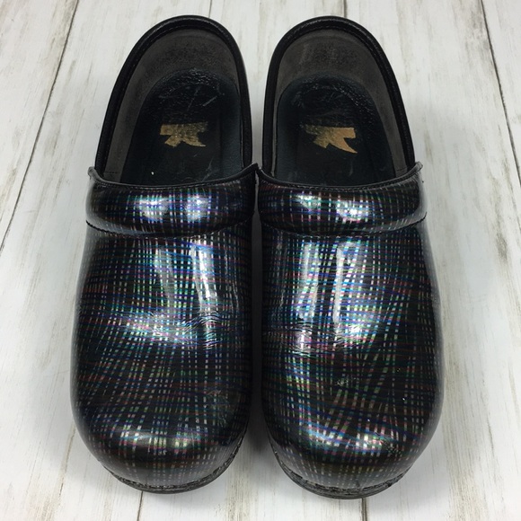 Dansko XP Black Patterned Clogs Size 36 / 5.5 or 6 - Picture 3 of 8